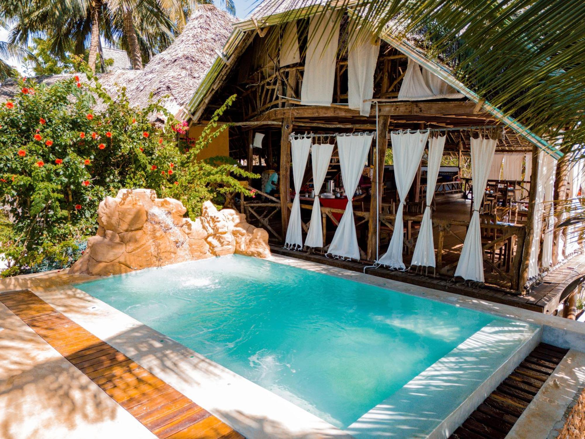 Swahili Palace Zanzibar Pwani Mchangani Luaran gambar