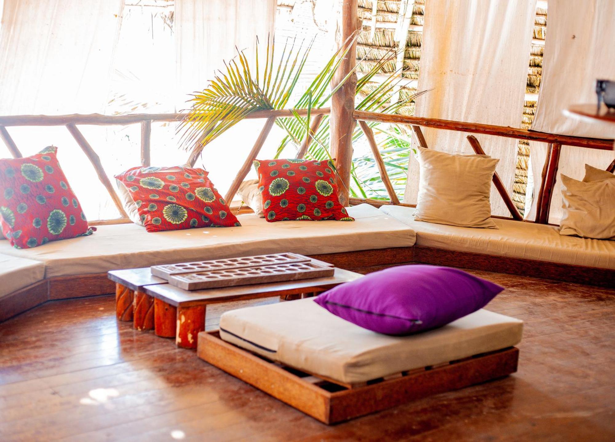 Swahili Palace Zanzibar Pwani Mchangani Luaran gambar