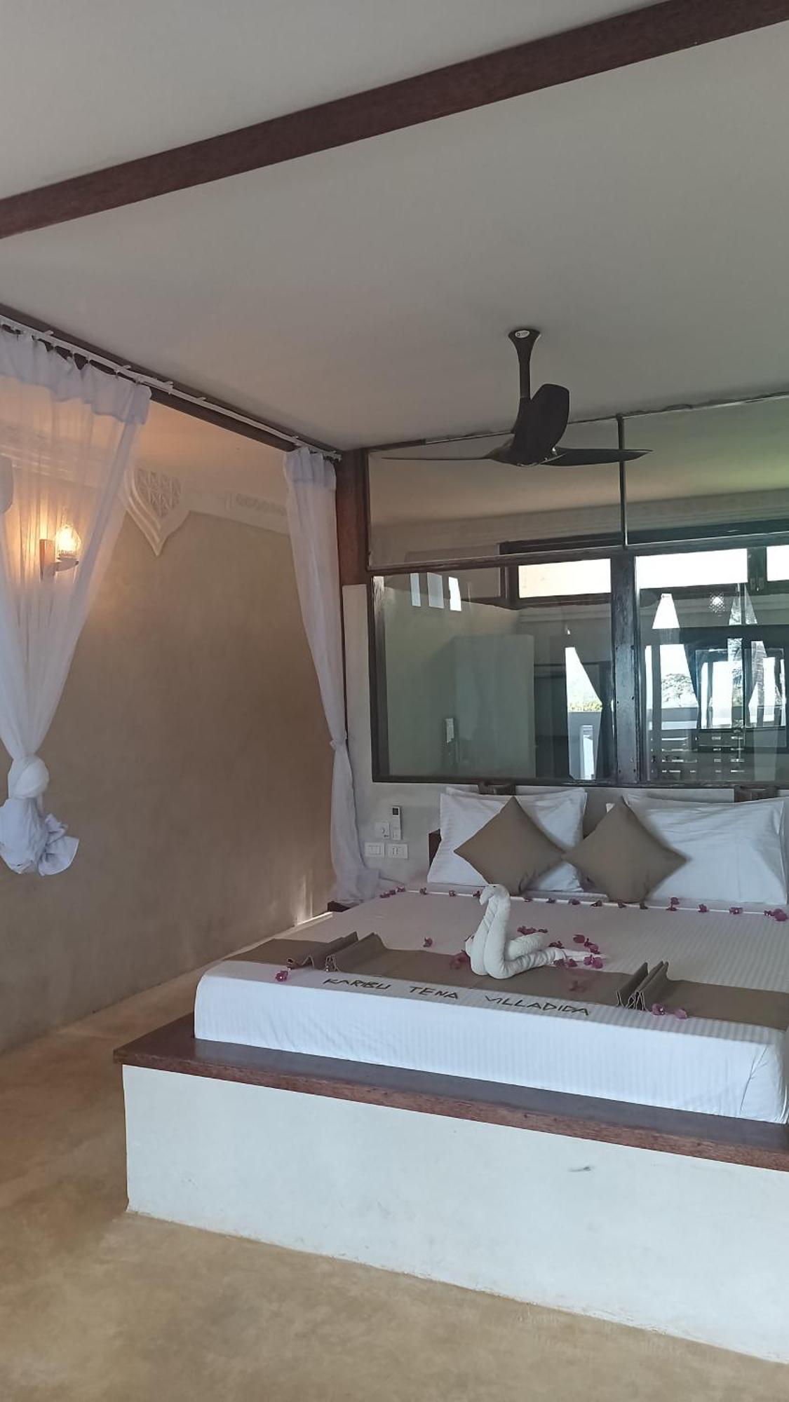 Swahili Palace Zanzibar Pwani Mchangani Luaran gambar